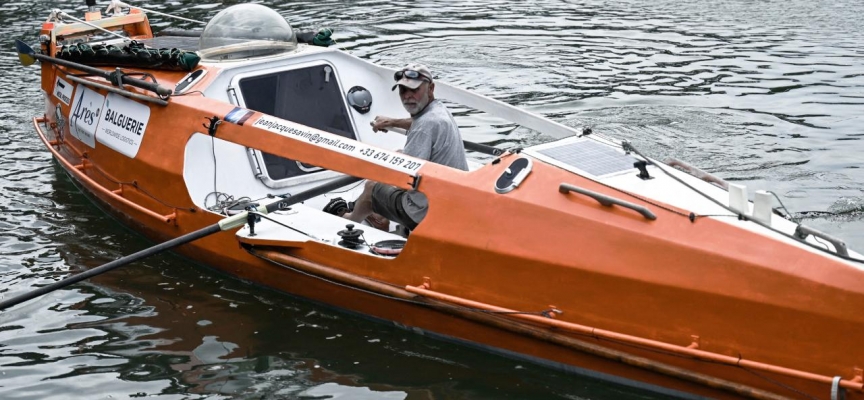 Tek başına okyanusu geçmeye çalışan maceraperest hayatını kaybetti