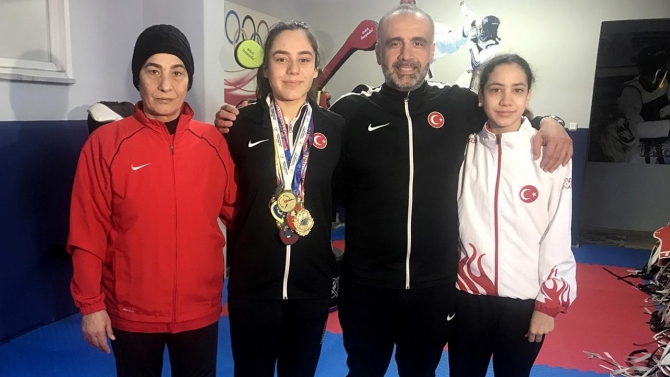 Milli tekvandocu Sude Yaren Uzunçavdar'ın hayali olimpiyatlar
