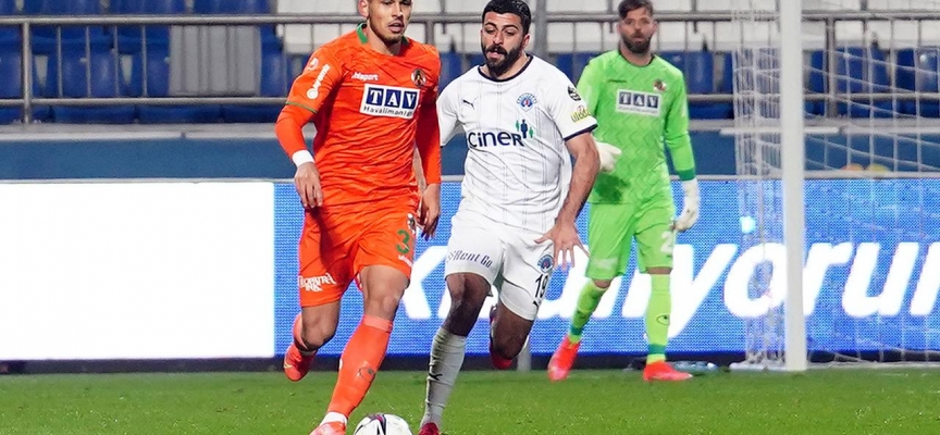 Kasımpaşa Alanyaspor’u ağırlıyor