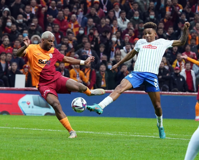 Süper Lig'de haftaya geri dönüşler damga vurdu
