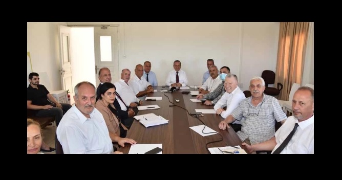 Ataoğlu, Lefke Belediye Başkanı Kaya ve sivil toplum örgütleriyle bir araya geldi
