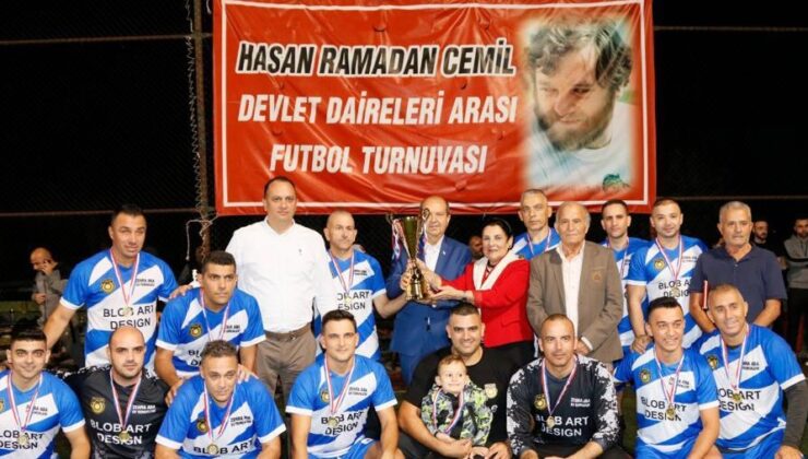 Cumhurbaşkanı Tatar, 12. Hasan Ramadan Cemil Devlet Daireleri Arası Halı Saha Futbol Turnuvası etkinliğine katıldı