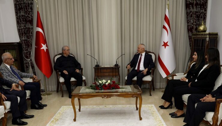 Töre, KTBK Komutanlığında görev yapmış emekli komutanlarından Sarıışık ve Paç’ı kabul etti