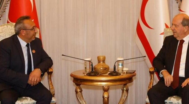 Cumhurbaşkanı  Tatar, İngiltere Türk Toplumu Futbol Federasyonu heyetini kabul etti