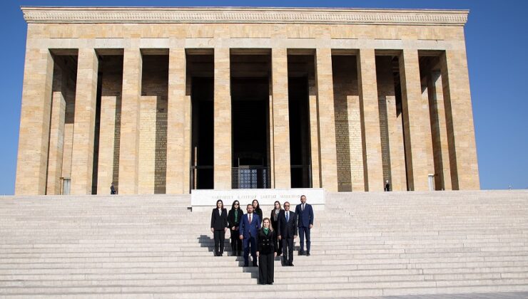 Ekonomi, Maliye, Bütçe ve Plan Komitesi Anıtkabir’i ziyaret etti