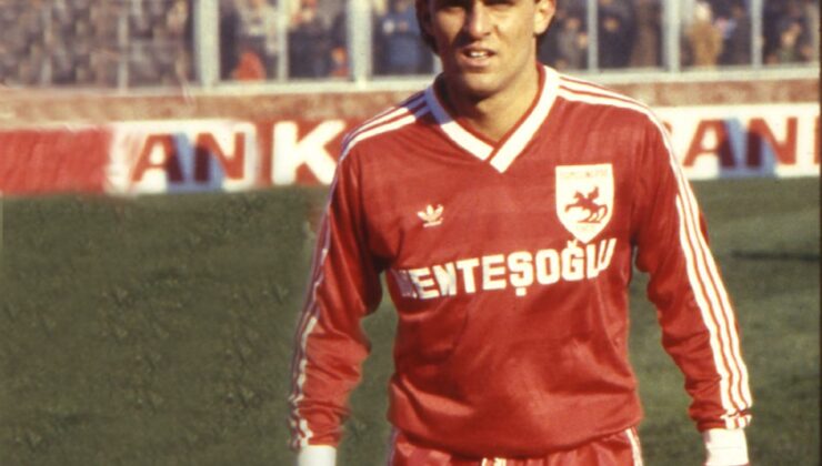 Mete Adanır kabri başında anılacak