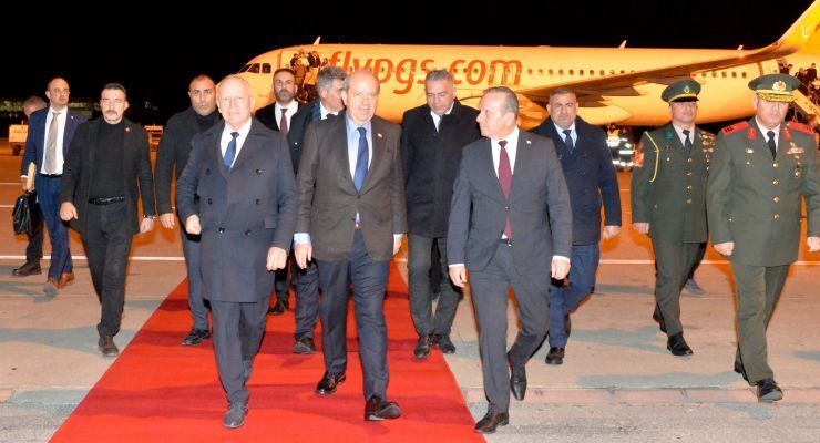 Cumhurbaşkanı Tatar yurda döndü