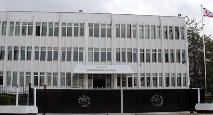 Başbakanlık, maaşlardan gönüllülük esasıyla toplanacak mali kaynağın Şampiyon Melekleri Yaşatma Derneği’ne aktarılması için bir protokolün gündemde olduğunu açıkladı