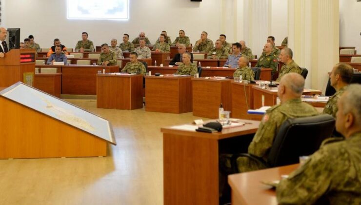 Cumhurbaşkanı Tatar, Kıbrıs Türk Barış Kuvvetleri’nde düzenlenen “Orman Yangınları Çalıştayı”na katıldı