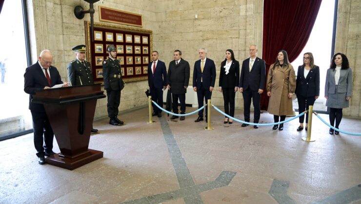 Cumhuriyet Meclisi Başkanı Töre, Anıtkabir’i ziyaret etti