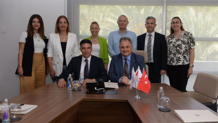 Gönyeli-Alayköy Belediyesi Başkanı Amcaoğlu, UKÜ’yü ziyaret etti