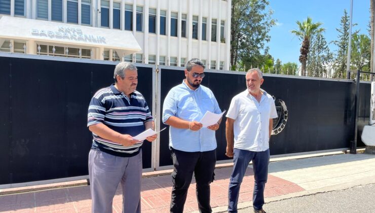 Döviz Mağdurları Derneği Başbakanlık önünde basın açıklaması yaptı, randevu talebinde bulundu