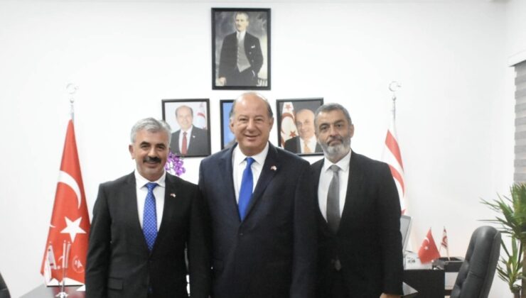 Bakan Dinçyürek, Telsim Genel Müdürü  Tüz ve Genel Müdür Yardımcısı  Tanpınar’ı kabul etti