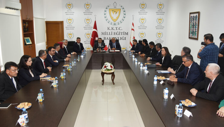 Çavuşoğlu TC Milli Eğitim Bakanı Tekin ile görüştü… İşbirliği protokolü imzalandı