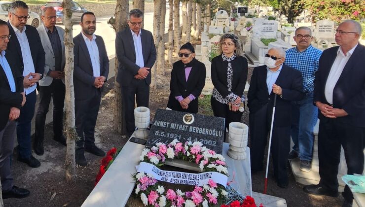 Ahmet Mithat Berberoğlu kabri başında anıldı