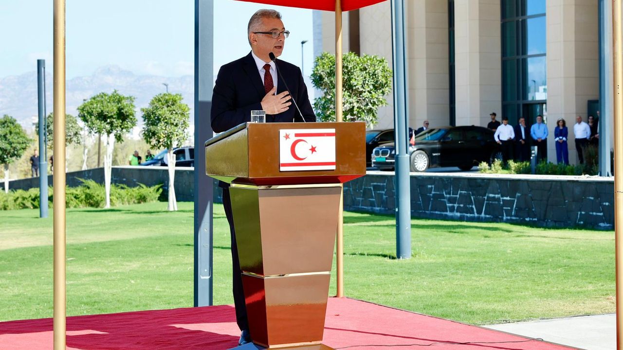 Erhürman: “Kıbrıs Türk halkının hak ve çıkarlarını korumak ve gelecek nesillere aktarmak birinci vazifem”