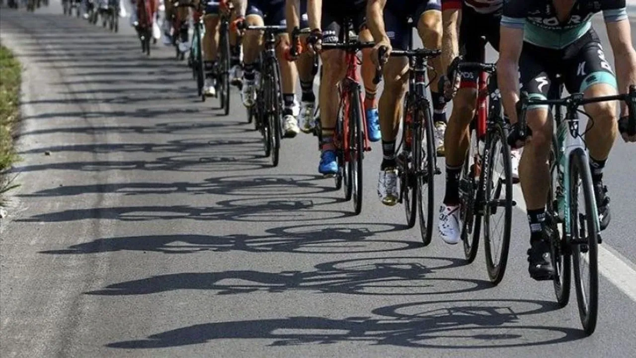 Pazar günü, bisiklet yarışları yapılacağından bazı yollar trafiğe kapatılacak