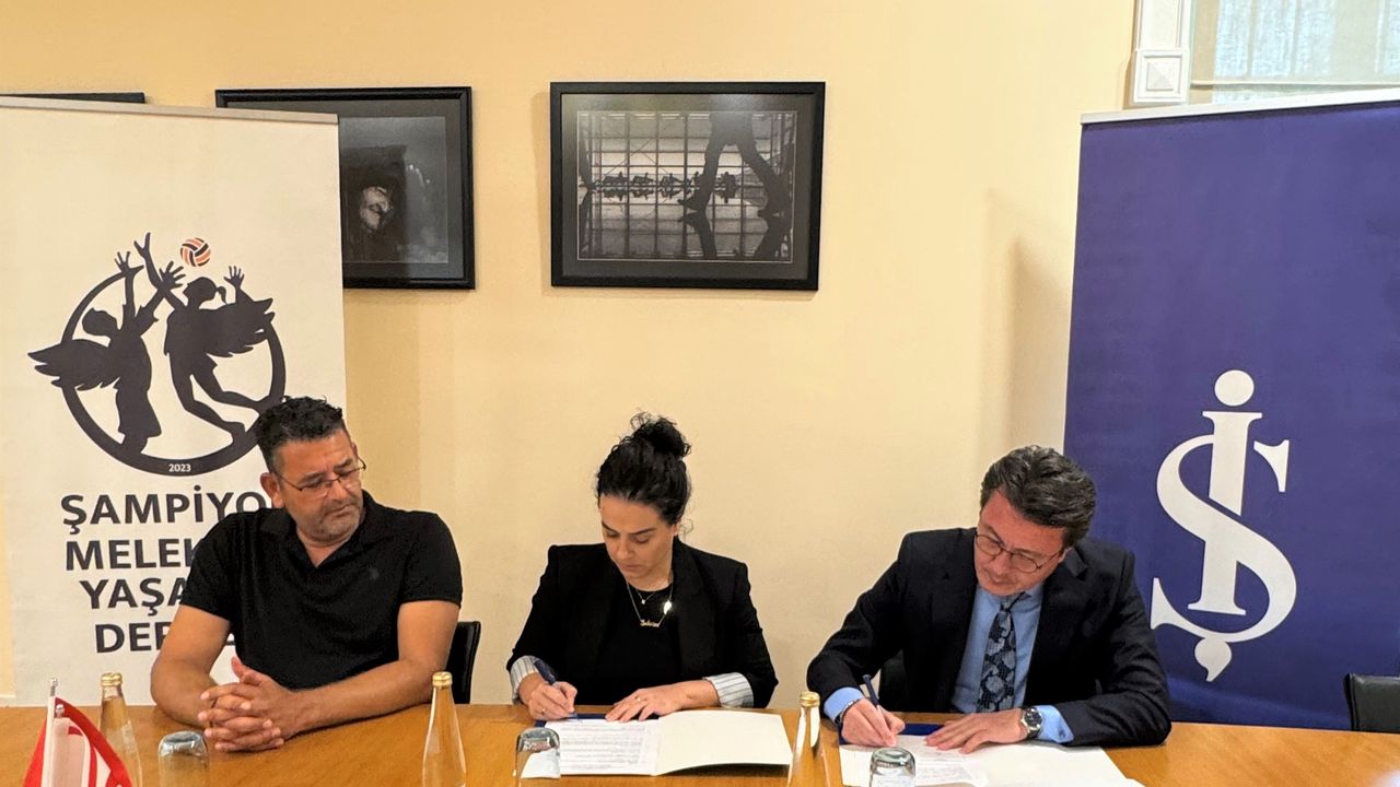 10 üniversite öğrencisine burs verilecek