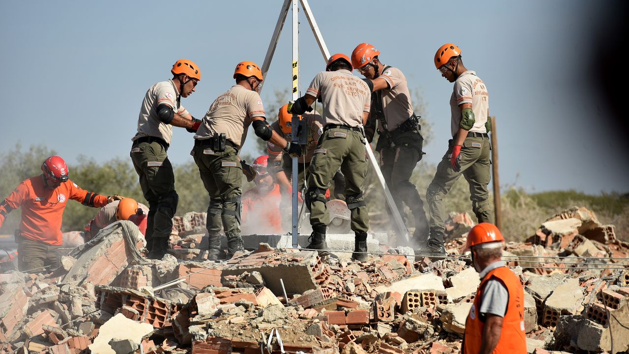 İskele’de nefes kesen Sivil Savunma tatbikatı