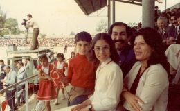 Babamın insanları kucaklayışından çok etkilendim