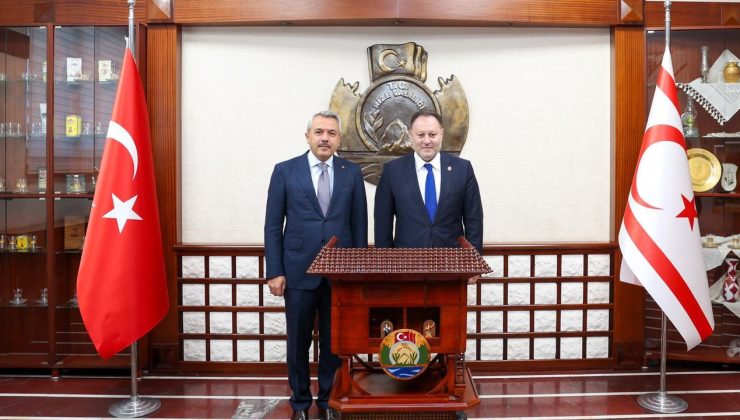 Öztürkler: “Kıbrıs Türk halkının geleceği, Türkiye ile omuz omuza ilerlemekten geçiyor”