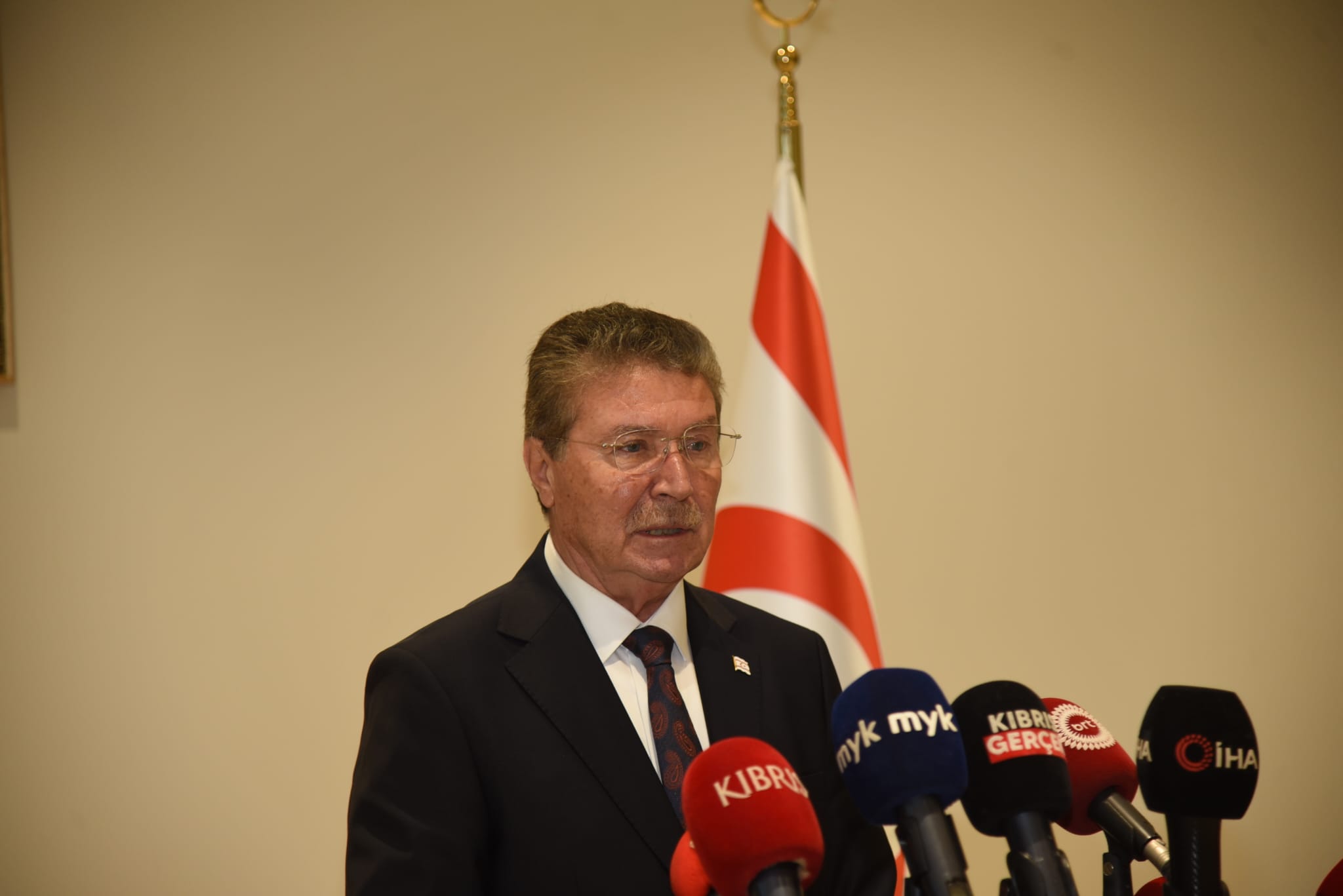 üstel