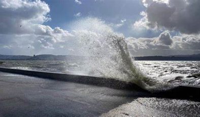 Denizlerde fırtınanın devam etmesi bekleniyor