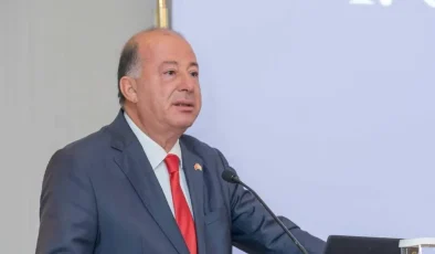 Dinçyürek’ten tıpta uzmanlık tartışmalarına sert yanıt: “Külliyen yalan!”