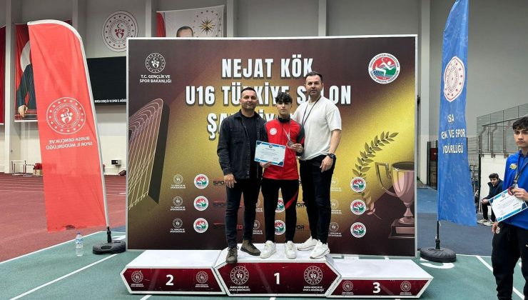 Erol Efe, Türkiye dördüncüsü