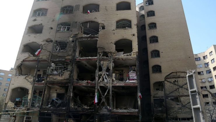 Tahran’da yıkım ağırlaşıyor