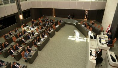 Meclis’te tasarruf tedbirleri tartışması