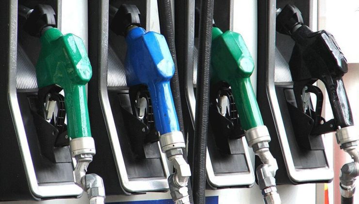 Türkiye zorunlu petrol stoklarını piyasaya açıyor