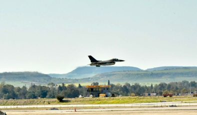 Türkiye’nin KKTC’ye gönderdiği F-16’lar Ercan’a ulaştı