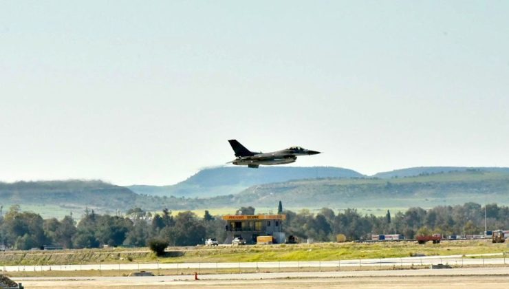 Türkiye’nin KKTC’ye gönderdiği F-16’lar Ercan’a ulaştı