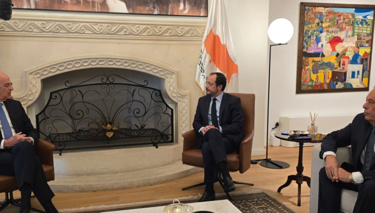 Yunanistan Savunma Bakanı Güney Kıbrıs’ta