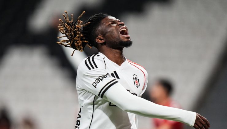 Beşiktaş’ta El Bilal Toure belirsizliği