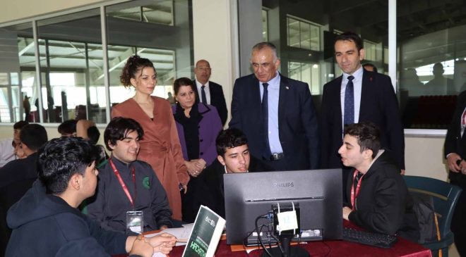 Meslek Liseleri Arası Hackathon Yarışması, UKÜ’de gerçekleştirildi