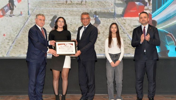 Bireysel başarı hikayelerini toplumsal başarı hikayesine dönüştürmemizin zamanıdır