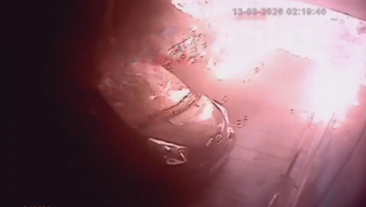 Spor salonu önünde patlayan bomba maddi hasara yol açtı