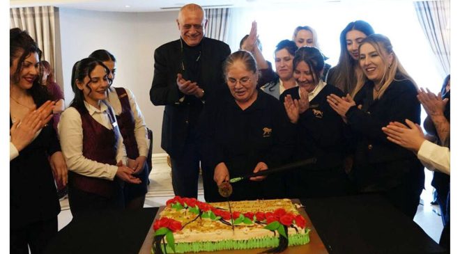 Les Ambassadeurs’tan kadın çalışanlarına 8 Mart kutlaması