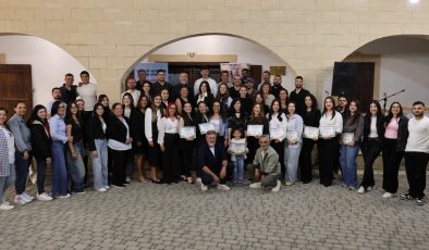 Halk danslarında eğitmenlik sertifikaları verildi