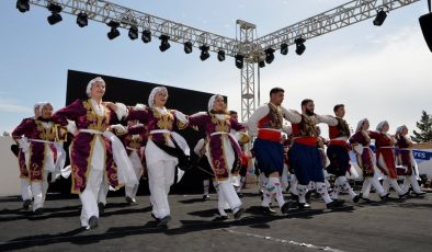 Mormenekşe’de festival coşkusu