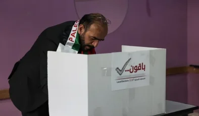 Filistinliler sandık başında