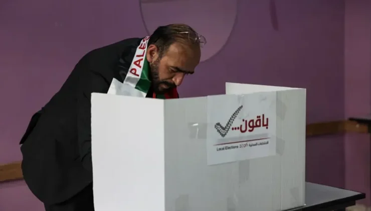 Filistinliler sandık başında