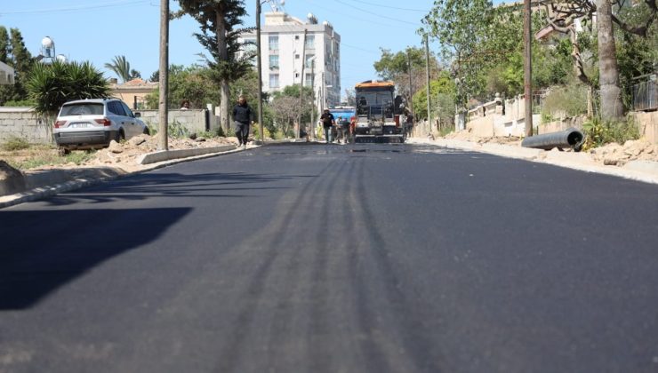 İskele Belediyesi yol bakım ve asfalt çalışmalarını sürdürüyor