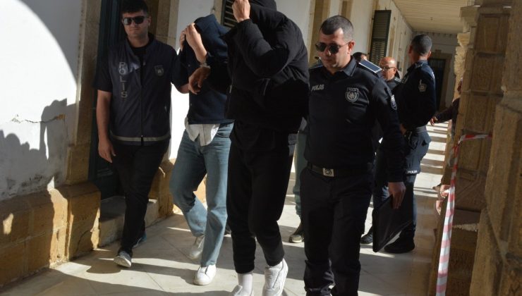 Biri serbest kaldı, diğeri cezaevine gönderildi