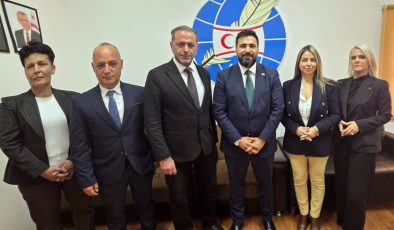 İletişim Müşaviri Şehitoğlu Dış Basın Birliği’ni ziyaret etti