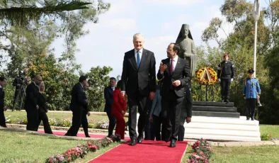 Hristodulidis Litvanya Cumhurbaşkanı Nausėda ile görüştü