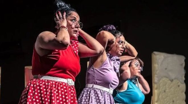 “Kozalar” oyunu Beşparmaklar Tiyatro Festivali’nde prömiyer yaptı