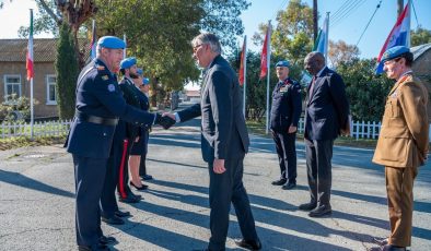 Gerginlik, Lacroix’yi getirdi